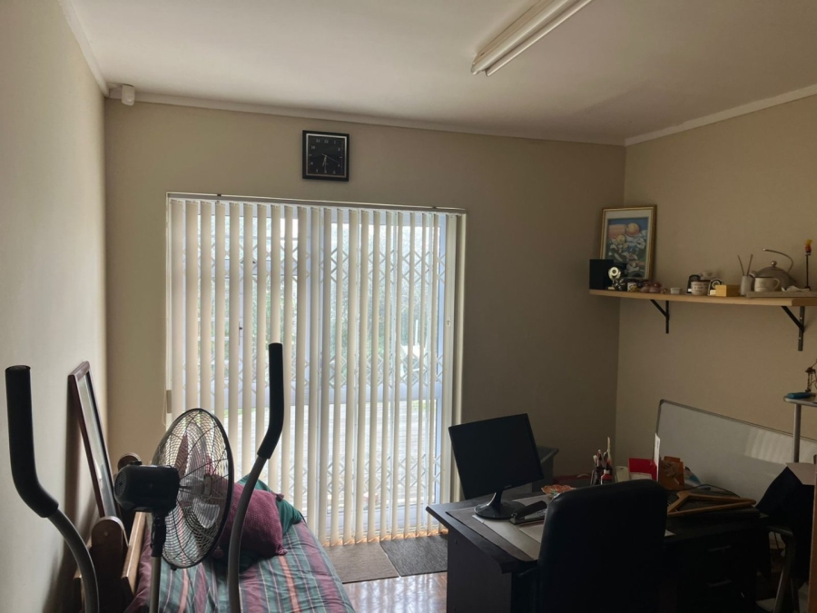 4 Bedroom Property for Sale in Kabega Park Eastern Cape